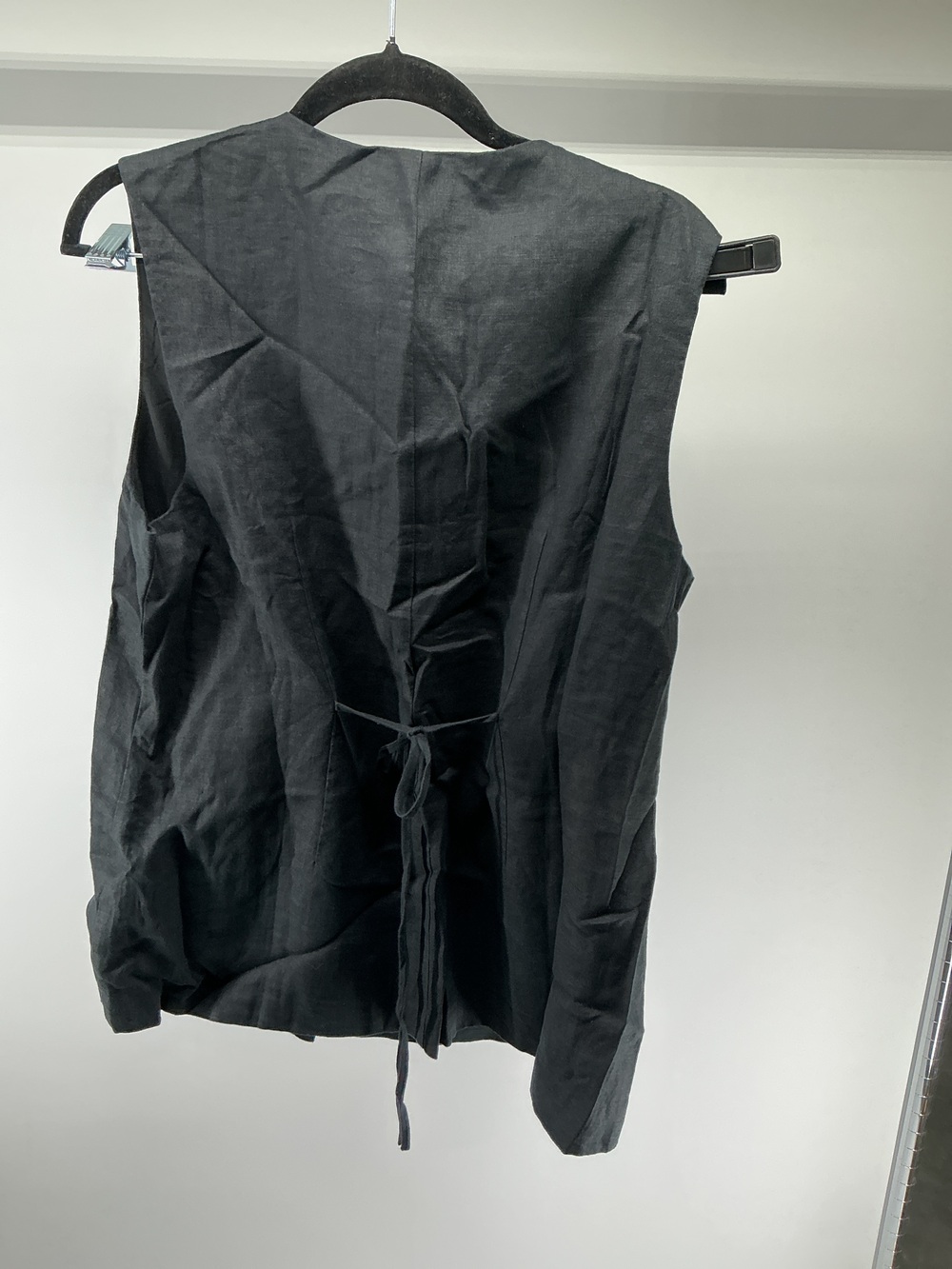 100% European Linen Longline Vest